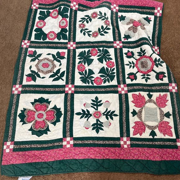 Vintage Impressions Green Floral Quilt Holiday Christmas Rips Stains 57.5" x 48" - Picture 2 of 14